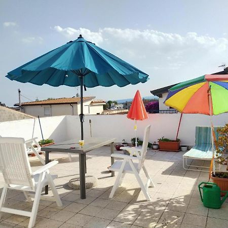 Chelsea Barracks Apartment Giardini Naxos Ngoại thất bức ảnh